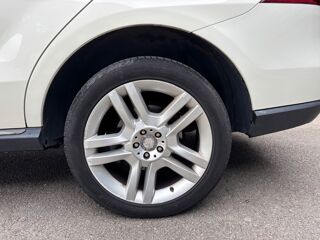 Classe M ML 250 2.2 BLUETEC 205 Ch - Fascination 2012 occasion 44220 Cou&euml;ron