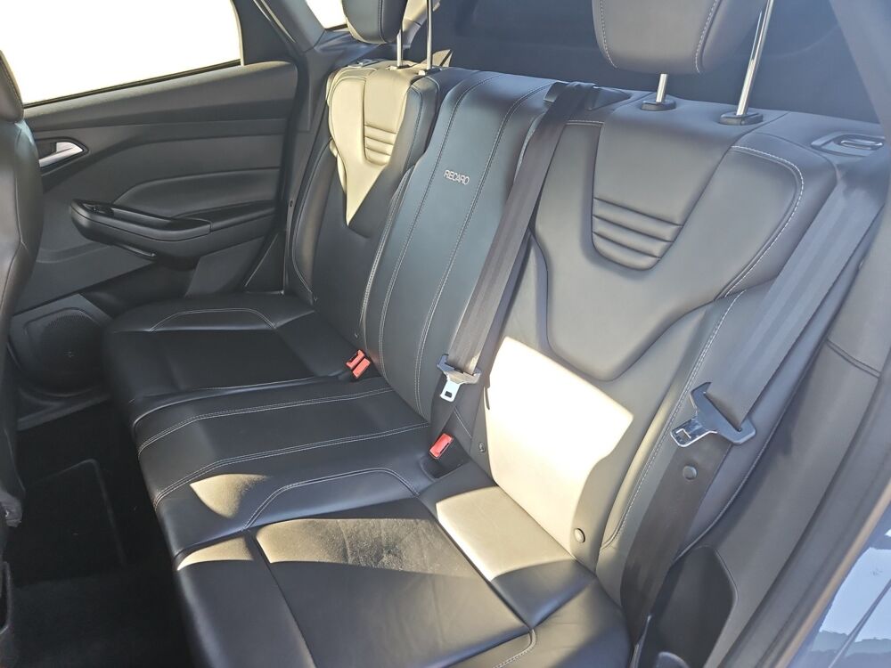 Focus 2.0 ECOBOOST 250 ST START-STOP FLEXIFUEL PACK HIVER/PERFORMA 2016 occasion 38590 Saint-&Eacute;tienne-de-Saint-Geoirs