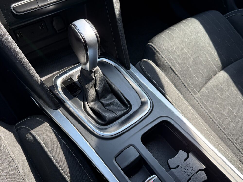 M&eacute;gane IV (4) 1.3 TCE 140 ch LIMITED EDC 2018 occasion 65290 Juillan