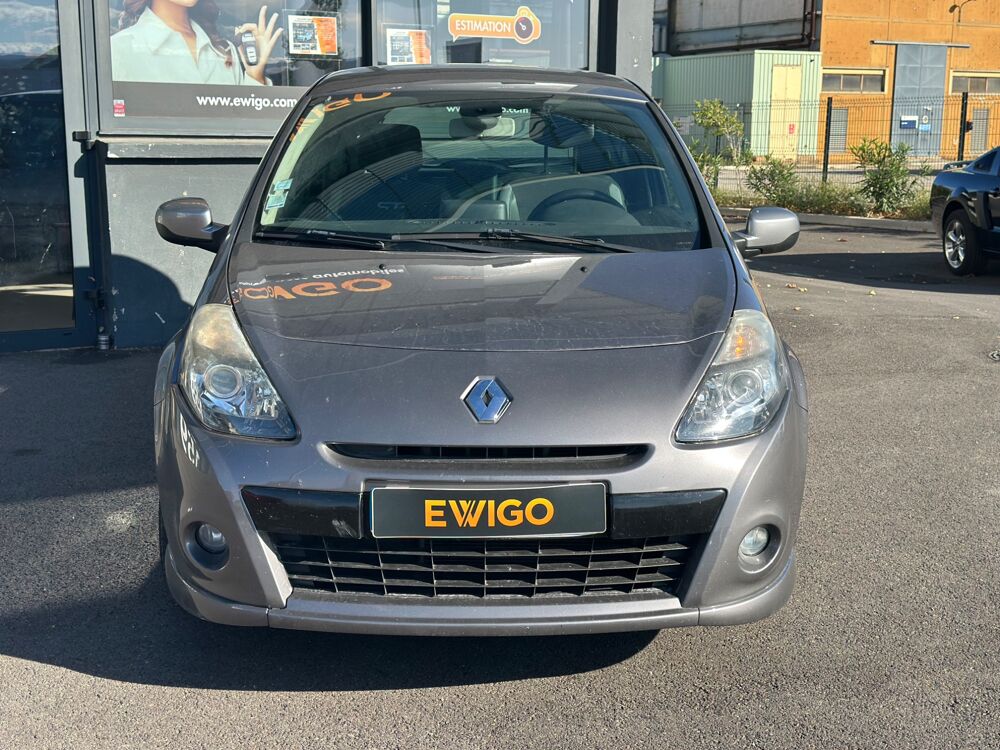 Clio 1.6 128 GT REVISION ET COURROIE OK 2010 occasion 26000 Valence
