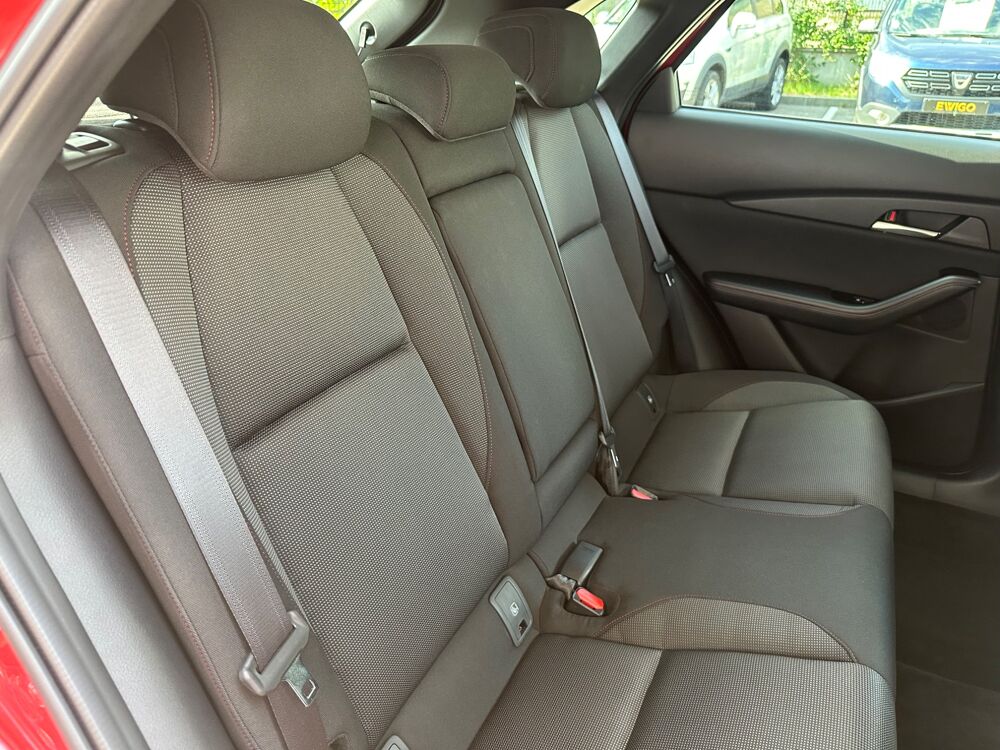 CX-30 2 L E-SKYACTIV-X 185ch HYBRID APPLE CARPLAY SI&Eacute;GES AV CHAUFF 2024 occasion 38420 Le Versoud