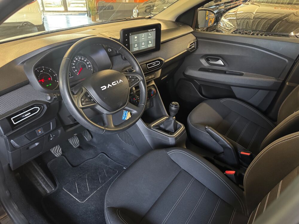 Sandero 1.0 SCE 65Ch- EXPRESSION - ENTRETIEN ET GARANTIE CONSTRUCTEU 2024 occasion 79000 Niort