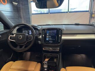 XC40 2.0 D3 150 INSCRIPTION LUXE 2WD GEARTRONIC BVA 2018 occasion 83600 Fr&eacute;jus