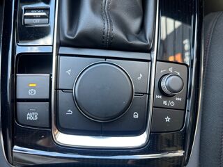 CX-30 2 L E-SKYACTIV-X 185ch HYBRID APPLE CARPLAY SI&Eacute;GES AV CHAUFF 2024 occasion 38420 Le Versoud