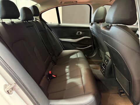 S&eacute;rie 3 2.0 318 D 150 LOUNGE BVA / TOIT OUVRANT / CARPLAY 2020 occasion 29000 Quimper