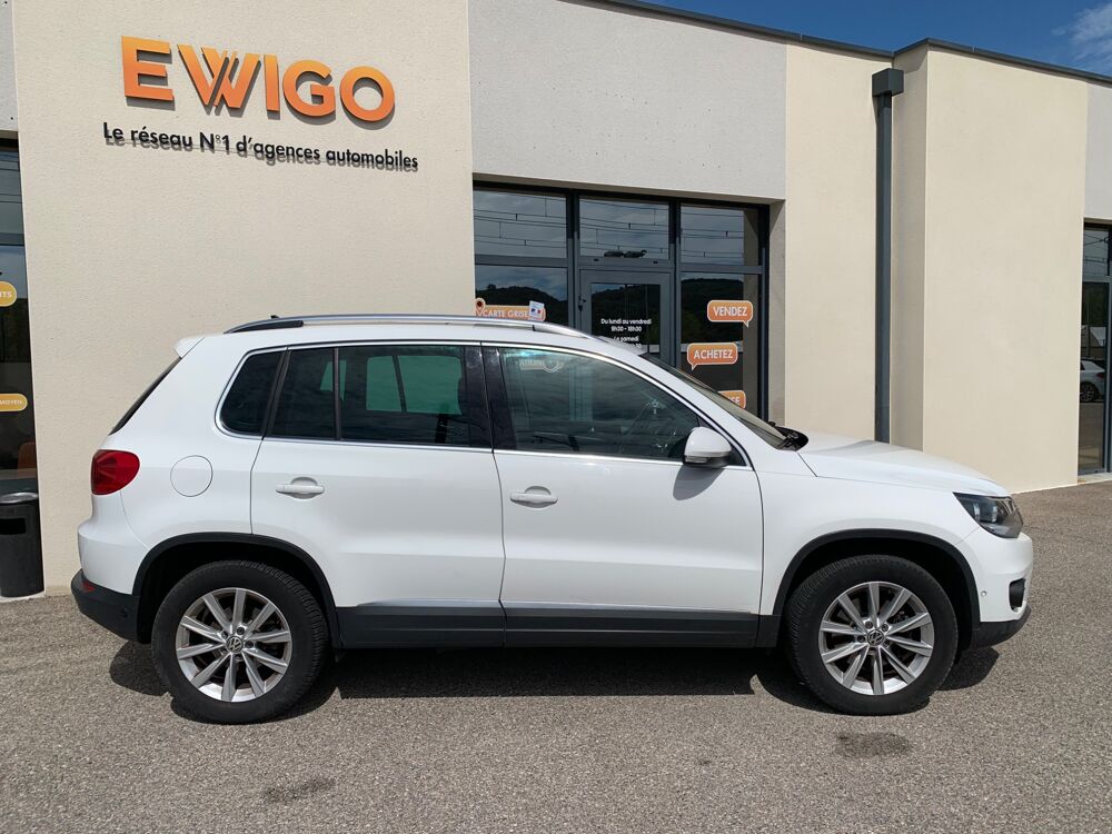 Tiguan 1,4 TSI 122ch BLUEMOTION / TOIT OUVRANT/SIEGES CUIR / Cha&icirc;ne 2012 occasion 69420 Ampuis