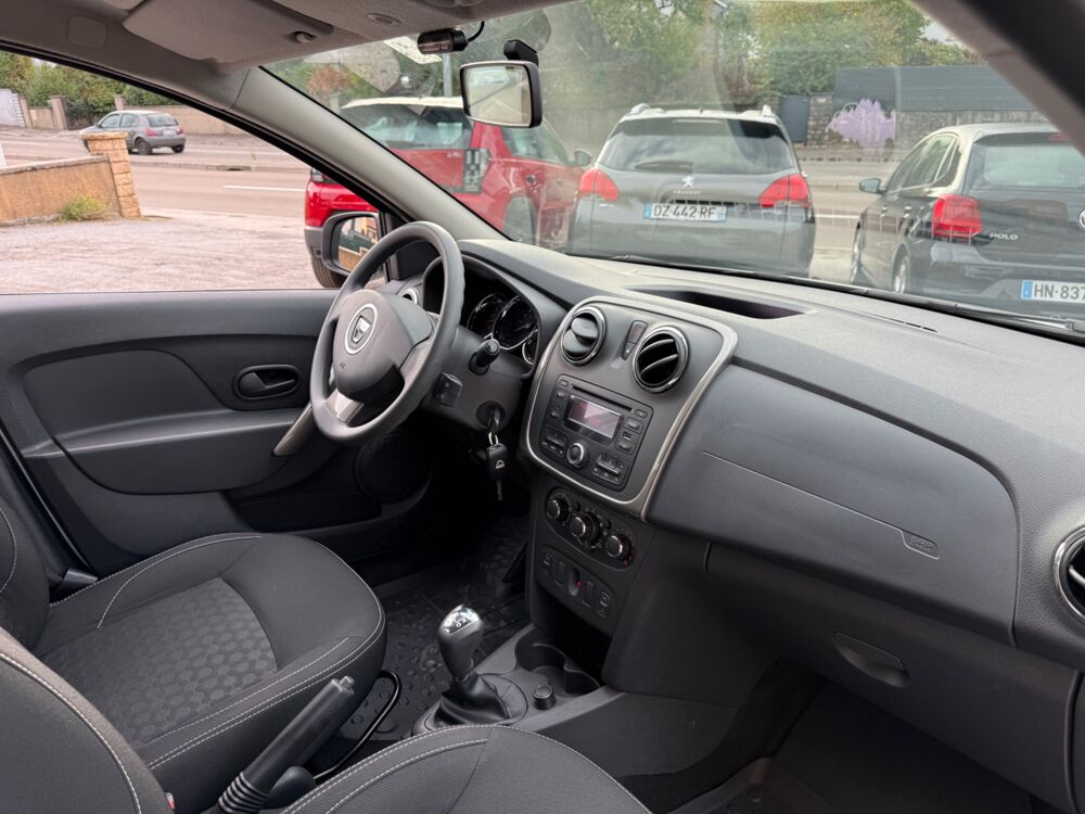 Sandero 0.9 TCE 90 CH Laureate Easy-R BVA 2016 occasion 25000 Besan&ccedil;on