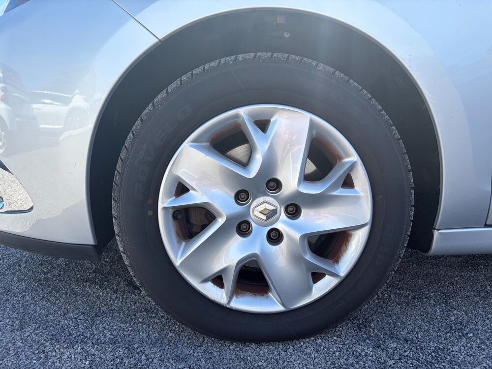 Sc&eacute;nic 1.5 dCi 110ch Bose EDC BVA 2015 occasion 64122 Urrugne