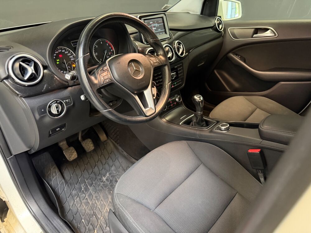 Classe B 200 CDI 136ch BUSINESS - SUIVI 100% MERCEDES 2013 occasion 37100 Tours