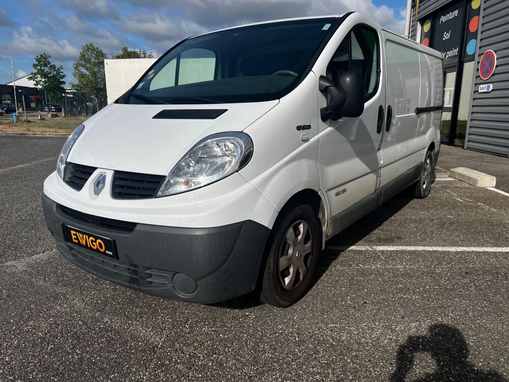 Trafic FOURGON 2.5 DCI 145 CH L2H1 EXTRA BVA / DISTRIBUTION FAITE 2010 occasion 47000 Agen