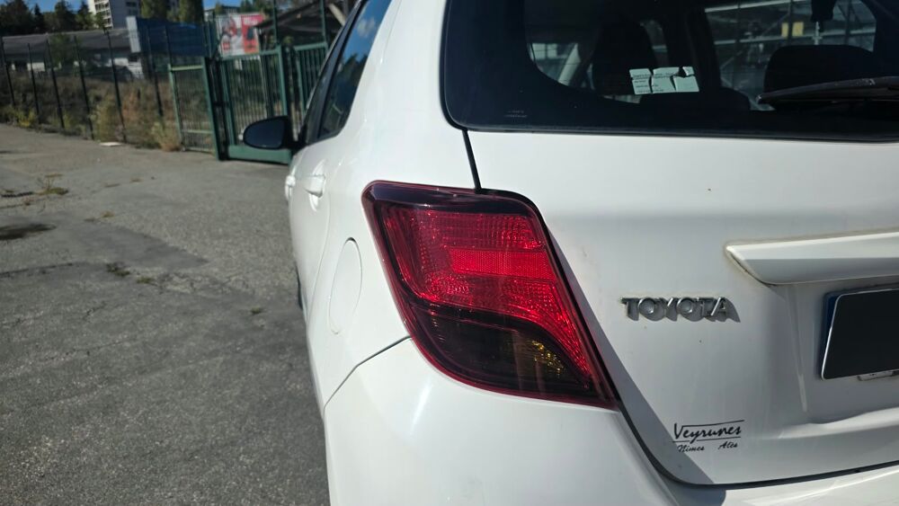 Yaris 1.0 VVTI 70 ACTIVE 2015 occasion 74600 Seynod