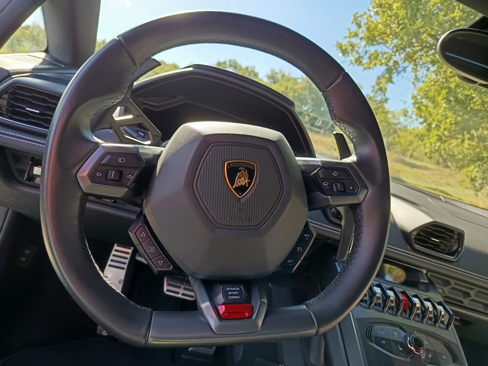 Huracan COUPE LP580-2 5.2 580ch - Entretien Lamborghini 2017 occasion 69420 Ampuis