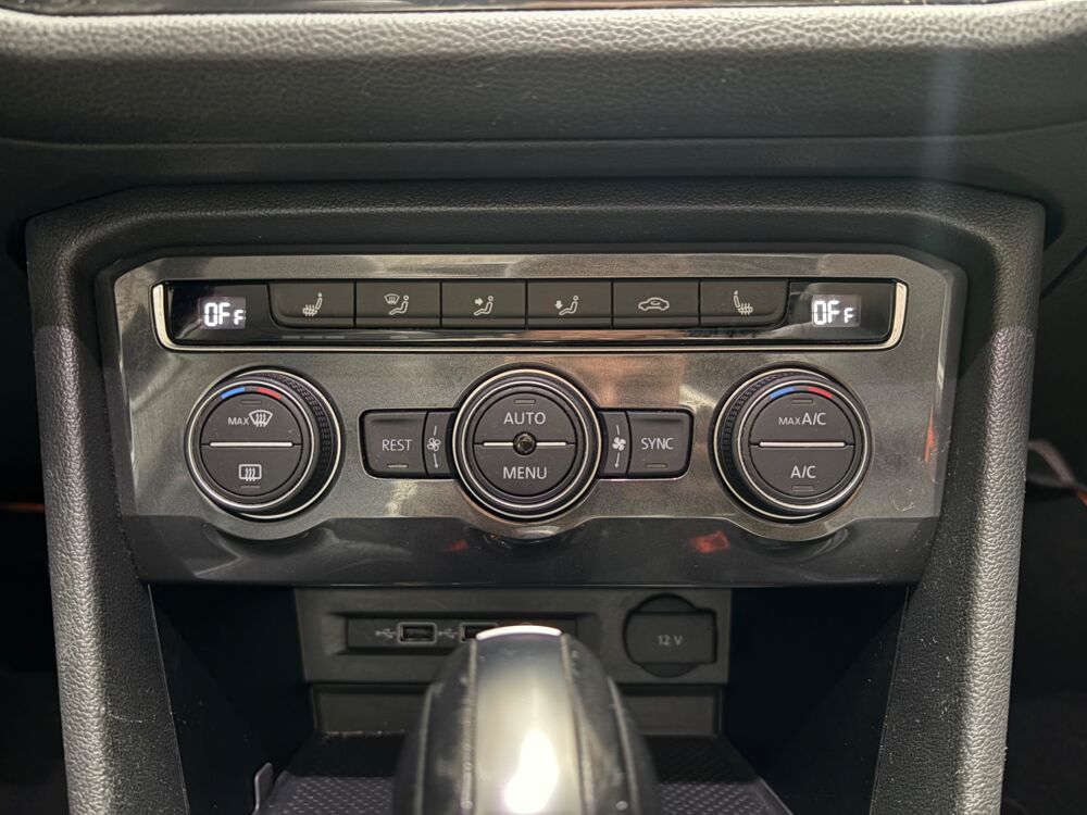 Tiguan ALLSPACE 1.5 TSI 150 CH CARAT DSG / CAMERA / TOIT OUVRANT / 2020 occasion 29000 Quimper