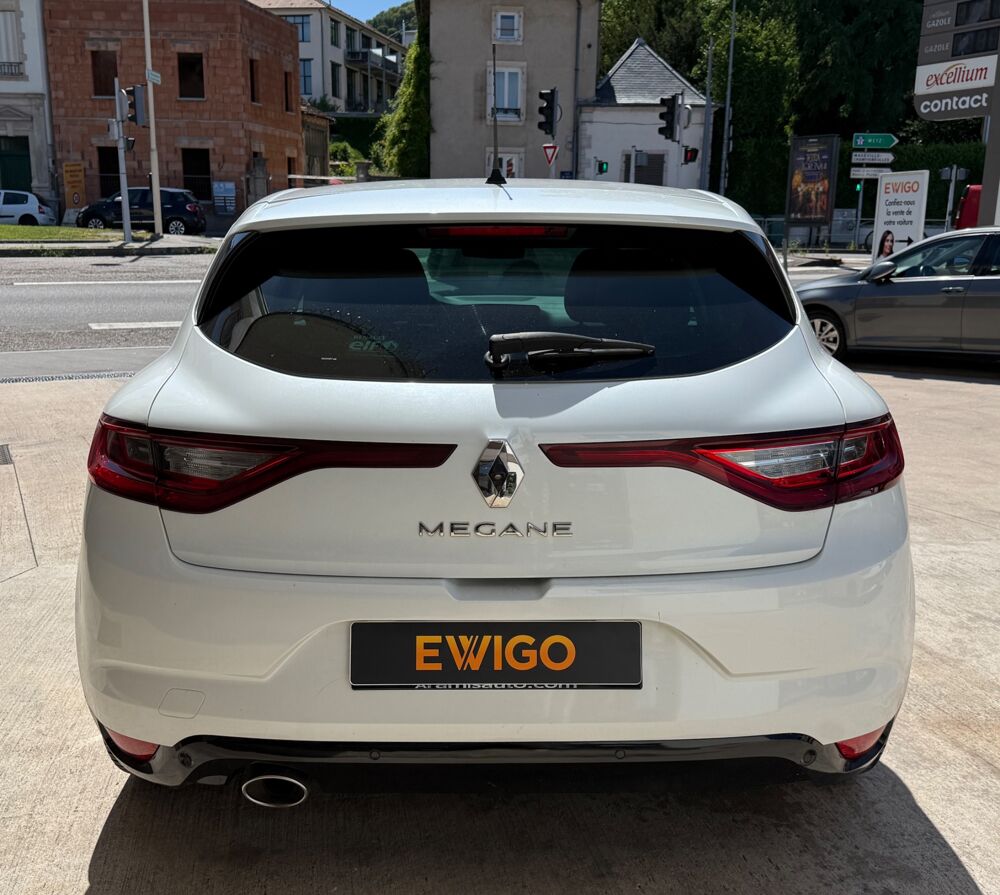 M&eacute;gane IV 1.6 DCI 130 ENERGY INTENS + CAMERA + KEYLESS + ATTELAGE 2016 occasion 54000 Nancy
