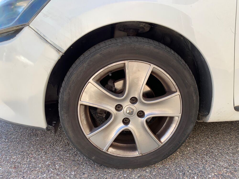 Clio 0.9 TCE 90 ENERGY BUSINESS 2014 occasion 69420 Ampuis