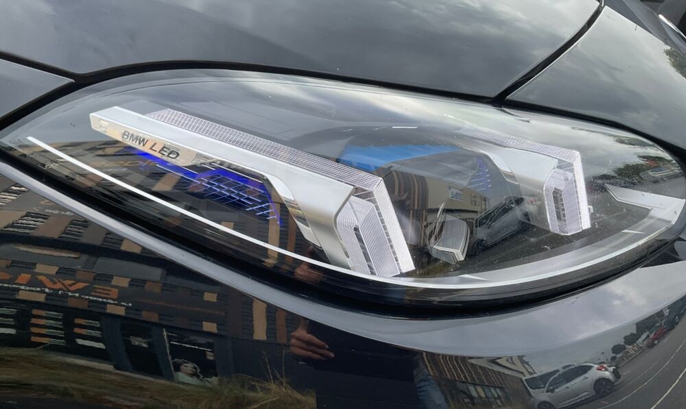 S&eacute;rie 1 1.5 120 170H M-SPORT 155 MHEV HYBRID 48VOLT DKG BVA - Cam&eacute;ra 2025 occasion 78410 Flins-sur-Seine