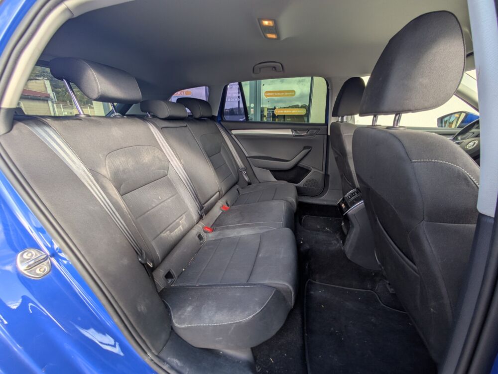 Superb COMBI 1.5 TSI 150ch ACT BUSINESS / Entretiens complet Skoda 2018 occasion 69420 Ampuis