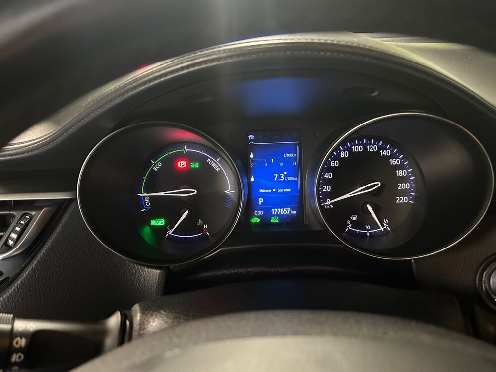 C-HR 1.8 HSD 122cv 100 FULL-HYBRID DYNAMIC BUSINESS 4X2 E-CVT BVA 2018 occasion 69420 Ampuis