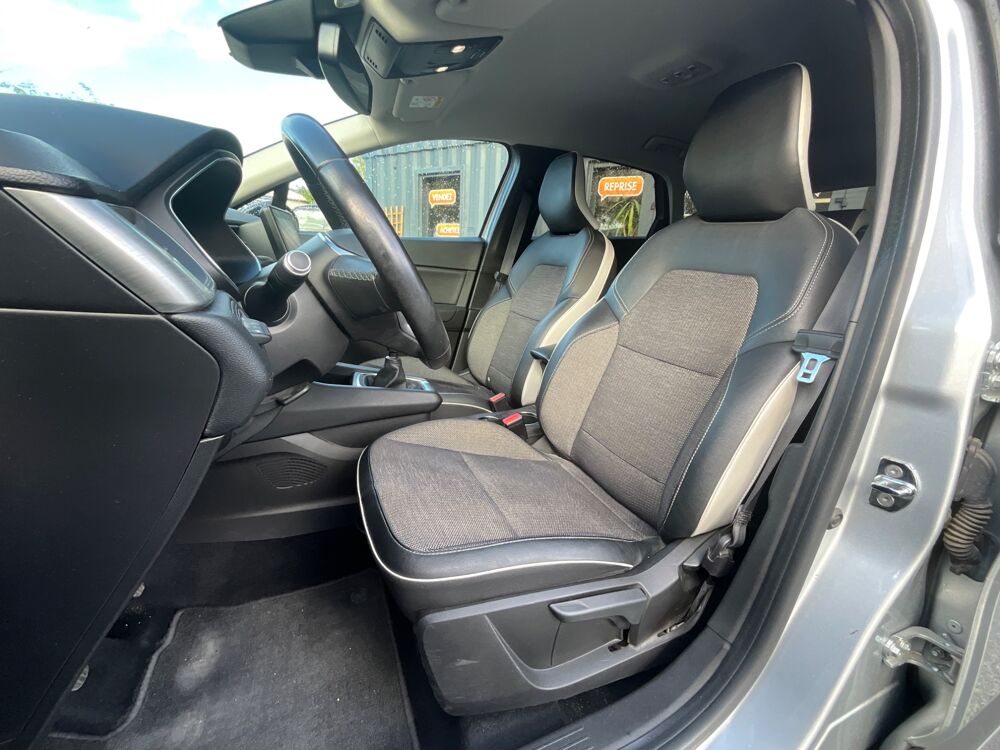 Captur 1.5 BLUEDCI 95 INTENS COURROIE FAITE CHEZ RENAULT 2020 occasion 17000 La Rochelle