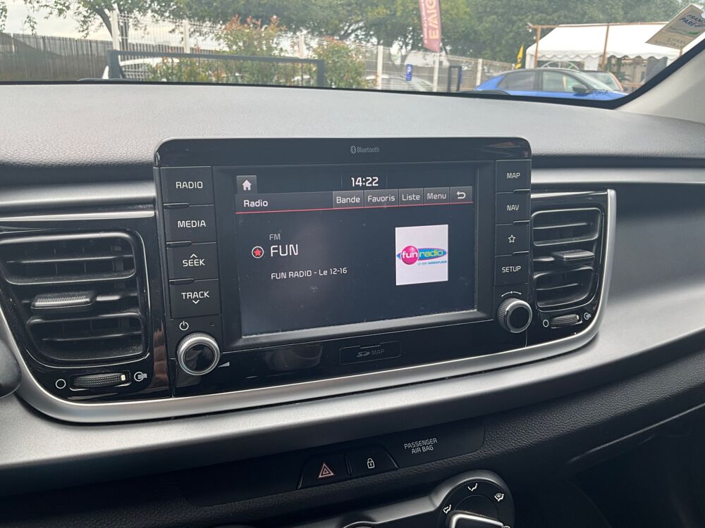 Rio 1.4 CRDI 90Ch ACTIVE / CAMERA / CHAINE DE DISTRIBUTION / GAR 2018 occasion 17000 La Rochelle