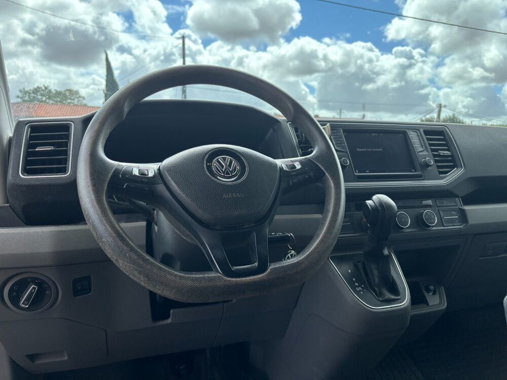 Crafter 2.0 TDI 177CV/BVa8/4 MOTION/TVA RECUPERABLE/ENTRETIEN FULL V 2019 occasion 17430 Tonnay-Charente