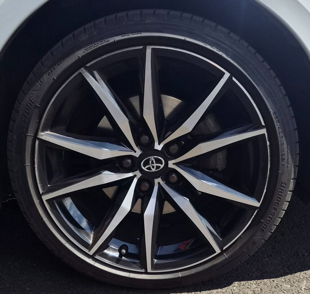 Corolla 2.0 196H FULL-HYBRID GR-SPORT BVA + CAMERA + CARPLAY + SON J 2023 occasion 97410 Saint-Pierre