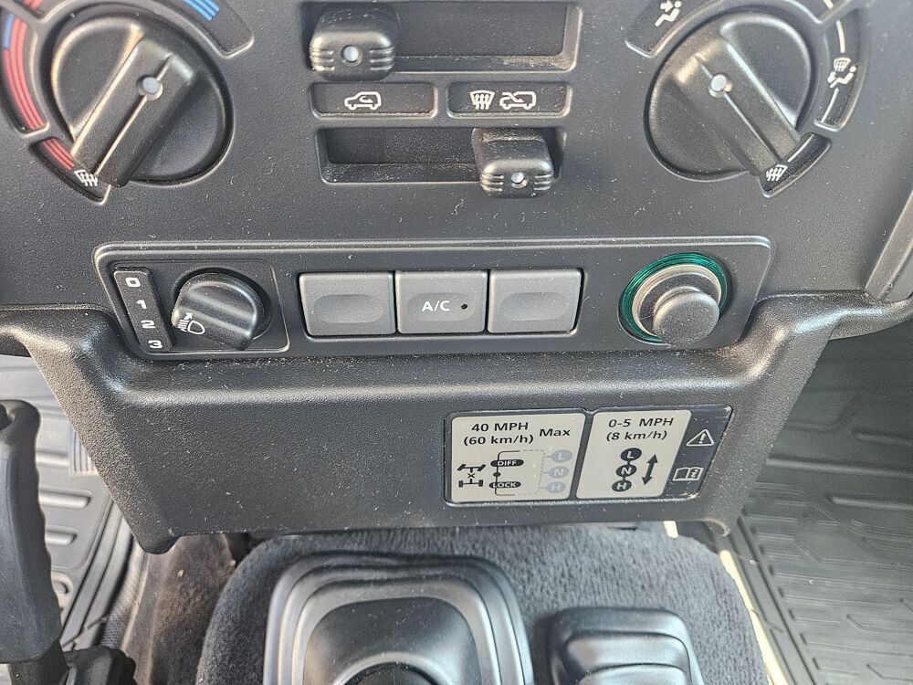 Defender HARDTOP 90 2.2 TD 120 S 4WD 2013 occasion 38590 Saint-&Eacute;tienne-de-Saint-Geoirs