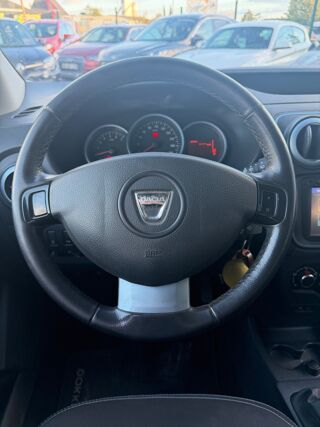 Dokker COMBI STEPWAY 1.5 DCI 90Ch - 1&Egrave;RE MAIN - CLIMATISATION - REG 2016 occasion 27000 &Eacute;vreux