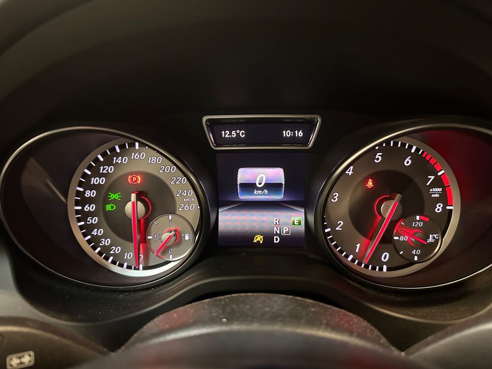 Classe GLA 250 210ch FASCINATION AMG 7G-DCT BVA 2016 occasion 37100 Tours