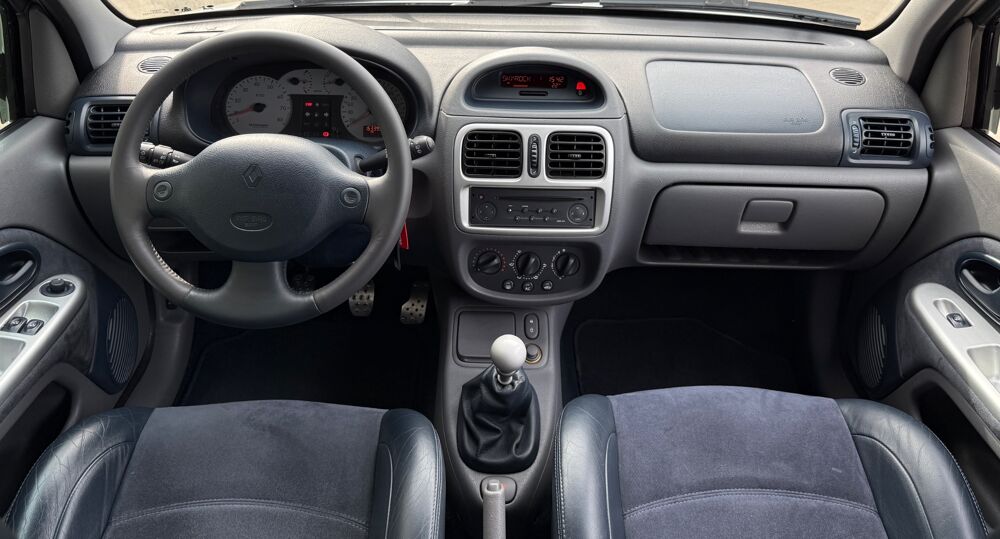 Clio II 2.0 16S 172 RS 3P SHIFTLIGHT + LIGNE InoxCar 2000 occasion 54000 Nancy