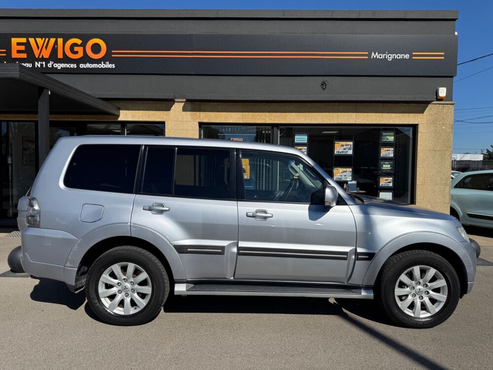 Pajero 3.2 DI-D 200CH INTENSE 4WD - SIEGES SEMI CUIR - 7 PLACES 2012 occasion 13700 Marignane