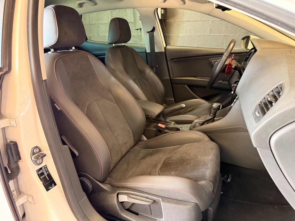 Leon FR 1.8 TSI 180ch DSG - Toit Ouvrant - Carplay 2013 occasion 44220 Cou&euml;ron