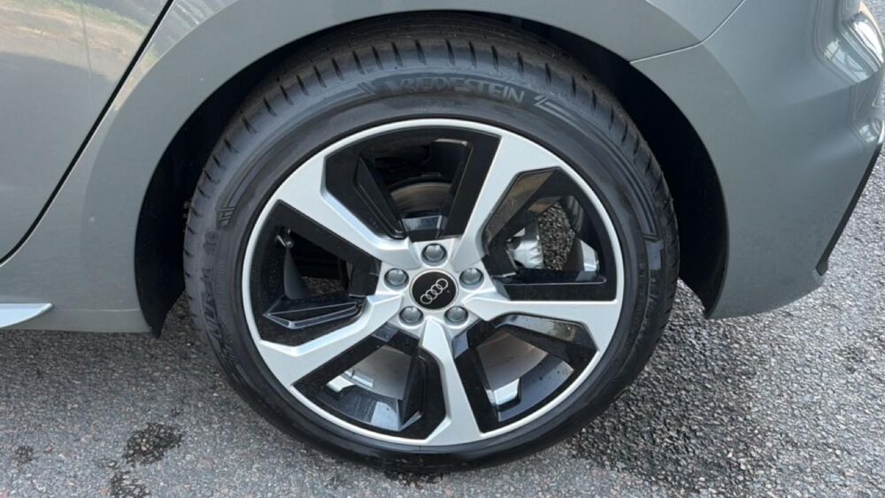 A1 30 TFSi 116 Ch BVA S TRONIC 7 S LINE + CAMERA DE RECUL (SUR 2026 occasion 97410 Saint-Pierre