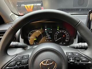 Yaris 1.5 VVTI 116H 90Ch FULL-HYBRID 0.8KWH DYNAMIC E-CVT BVA 2025 occasion 33320 Eysines