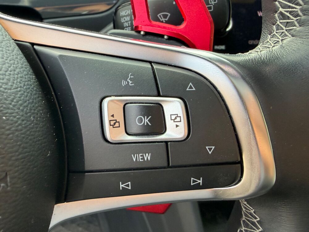 Tiguan BLACK R-LINE 150Ch DSG ORIGINE FR - SUIVI VOLKSWAGEN -TOIT O 2019 occasion 27000 &Eacute;vreux