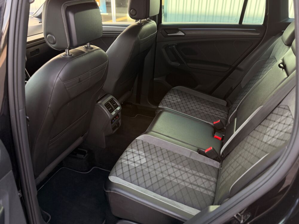Tiguan 2.0 TDI 150ch BLACK R-LINE 4MOTION DSG BVA GARANTIE CONSTRUC 2020 occasion 25300 Pontarlier