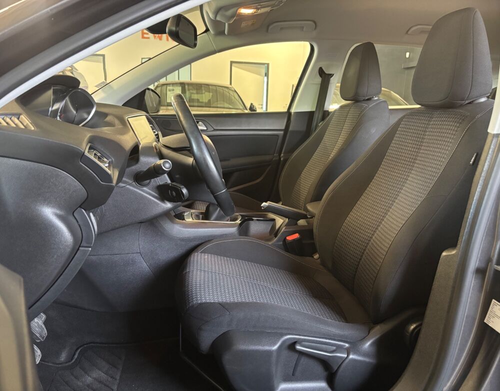 308 II 1.2 130 ALLURE START-STOP - DISTRIBUTION 2025 - CAMERA DE 2019 occasion 79000 Niort