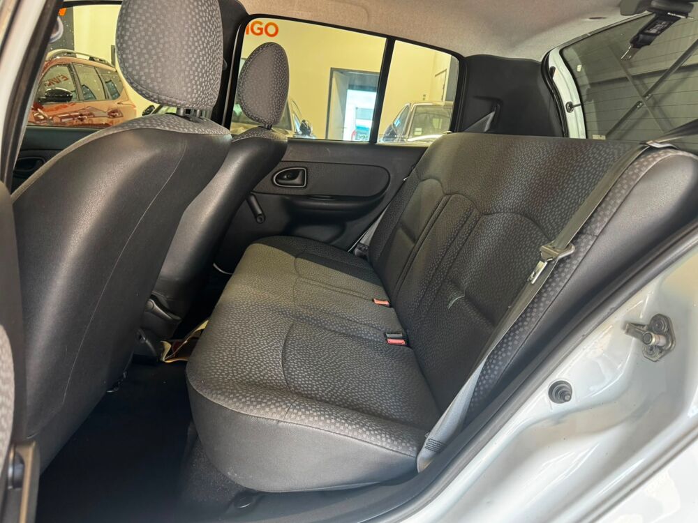 Clio 1.2 58 Ch 2010 occasion 79000 Niort