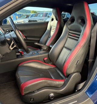 GT-R (2) 3.8 V6 530 BLACK EDITION + ORIGINE FR + SUIVI COMPLET + 2011 occasion 54000 Nancy
