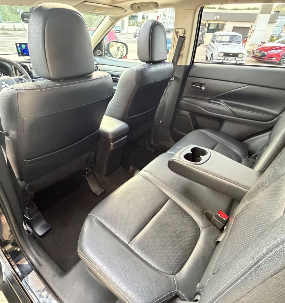 Outlander III (2) 2.2 DI-D INTENSE NAVi 4WD AUTO + ATTELAGE + SI&Egrave;GES A 2016 occasion 54000 Nancy
