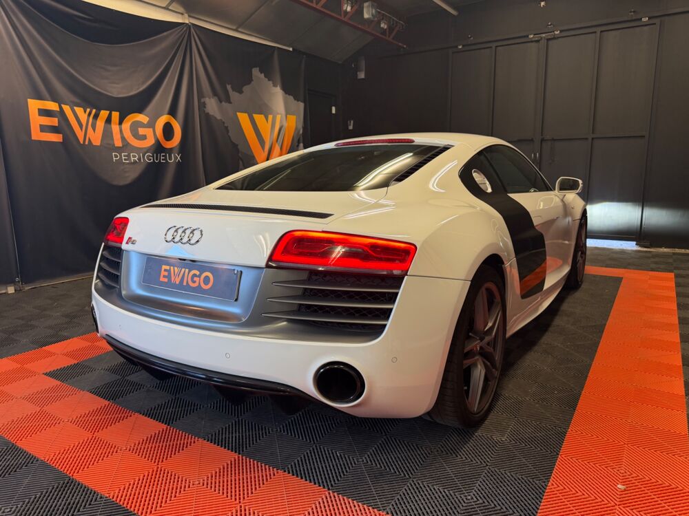 R8 COUPE 5.2 FSI 550 Ch V10 PLUS QUATTRO S-TRONIC BVA 2013 occasion 24750 Tr&eacute;lissac
