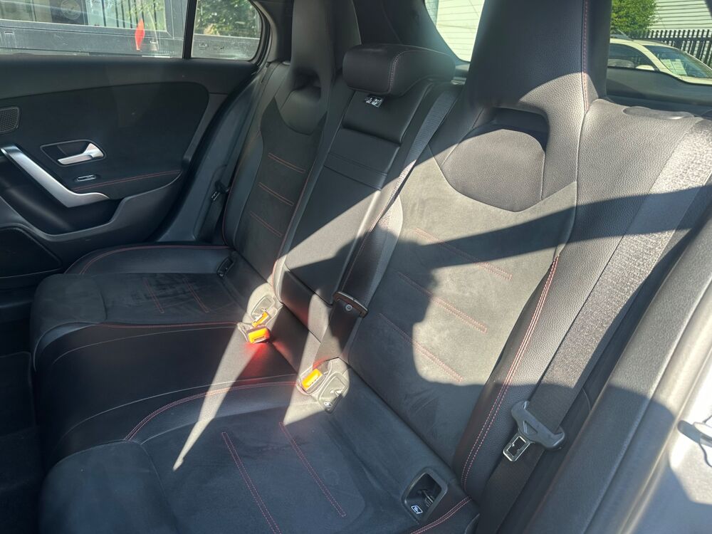 Classe A 2L 200D 150ch AMG LINE / CAMERA DE RECUL / PEINTURE GRIS MAT 2019 occasion 38420 Le Versoud