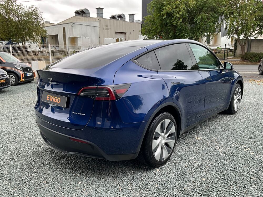 Model Y LONG RANGE DUAL MOTORS 441 CV / 4 roues motrices 2022 occasion 17000 La Rochelle