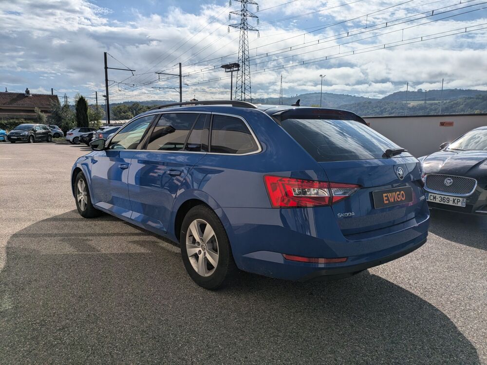 Superb COMBI 1.5 TSI 150ch ACT BUSINESS / Entretiens complet Skoda 2018 occasion 69420 Ampuis