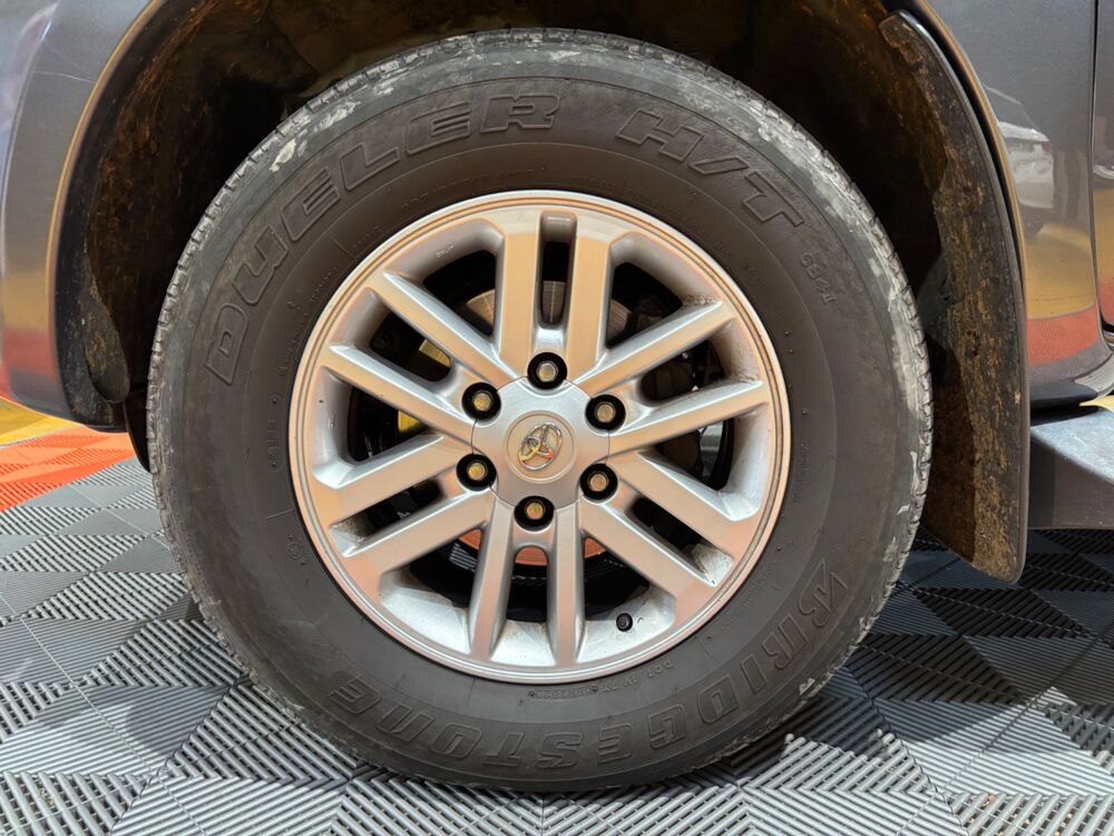Hilux DOUBLE CABINE 2.5 D4D 145ch LEGENDE - ENTRETIEN TOYOTA 2012 occasion 81990 Puygouzon