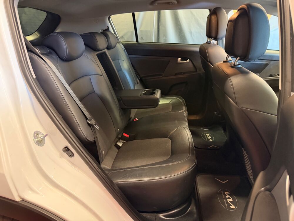 Sportage 2.0 CRDI 185 PREMIUM 4X4 BVA / TOIT OUVRANT / CAM DE RECUL 2014 occasion 24750 Tr&eacute;lissac