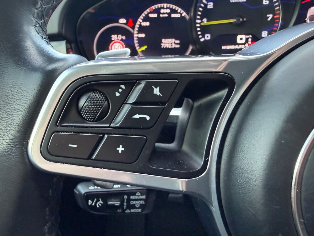 Cayenne COUPE 3.0 E-HYBRID 462Ch 340 PHEV 14.1KWH PLATINUM EDITION B 2022 occasion 27000 &Eacute;vreux