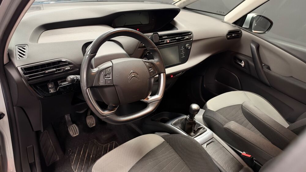 C4 Picasso E-HDI 115ch CONFORT // DISTRIBUTION OK // ATTELAGE 2015 occasion 34430 Saint-Jean-de-V&eacute;das