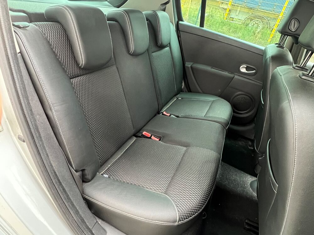 Clio 1.5 DCI 85 cv - COURROIE DISTRIBUTION FAITE 2009 occasion 68170 Rixheim