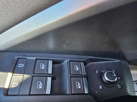Q3 1.4 45 TFSIE 245 Ch S-LINE S-TRONIC / SUIVI AUDI / 2024 occasion 26000 Valence